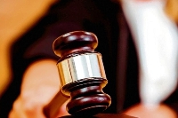 L'individu ayant jeté des cocktails Molotov sur le tribunal condamné à 42 mois de prison